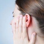 732x549 How to Unclog Your Ears